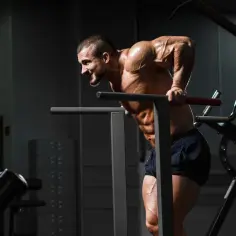 Ile ćwiczeń na triceps? Poznaj optymalną liczbę dla efektów