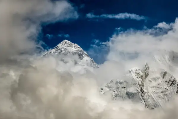 Mount Everest Wysokość - 8848, 8849 czy 8848,86 m?