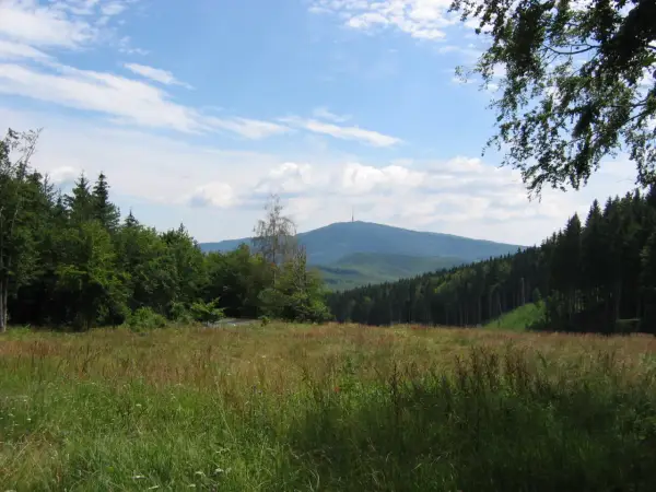 Kékes - najwyższy szczyt Węgier. Twój plan na trekking bez błędów