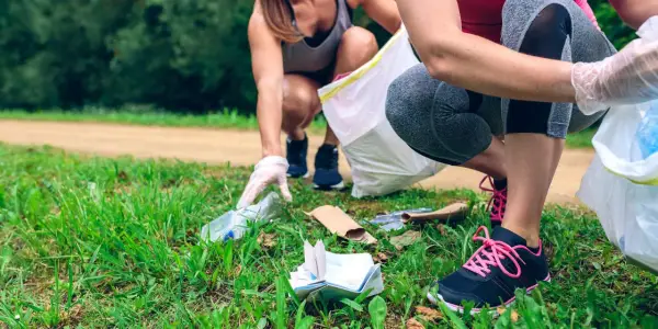 Plogging - bieganie ze sprzątaniem. Jak zacząć?